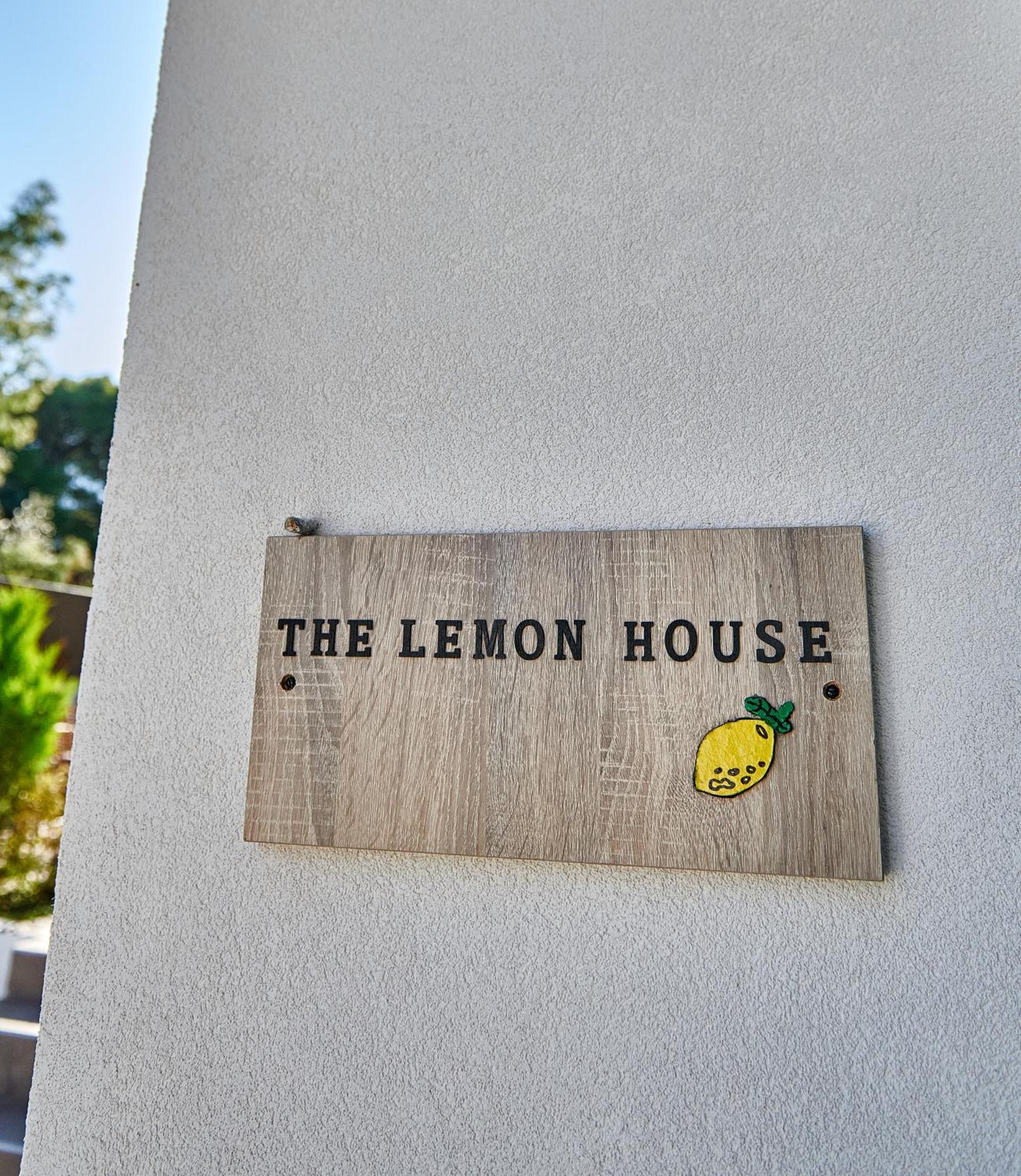 דירות ארטמידה The Lemon House מראה חיצוני תמונה